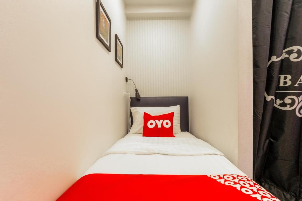 Отель Oyo 960 The Urban Age Deluxe Бангкок Экстерьер фото